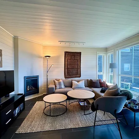 Ski-in Out Apartment, Sauna & Panoramic Views Hafjell *
